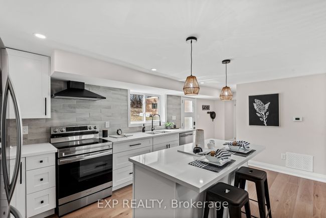 10485 County 2 Rd, House other with 3 bedrooms, 3 bathrooms and 6 parking in Grafton ON | Image 18
