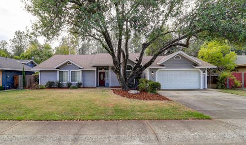 1891 Edgewood Dr, Redding, CA, 96003-9211 | Card Image