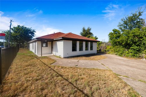 2540 Avenue H, Fort Worth, TX, 76105-2222 | Card Image
