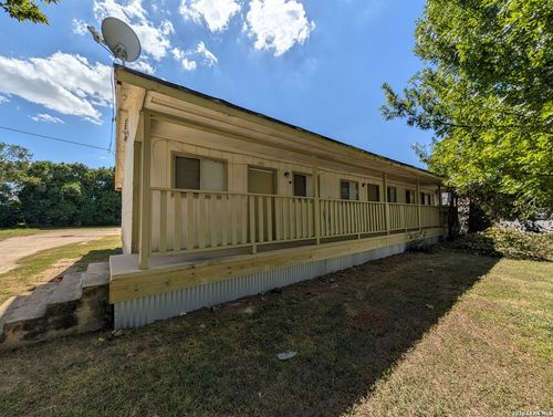 167 Richter Ln, New Braunfels, TX, 78130-2524 | Card Image