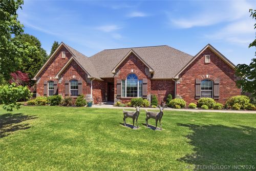 16657 E 79th St N, Owasso, OK, 74055-5747 | Card Image