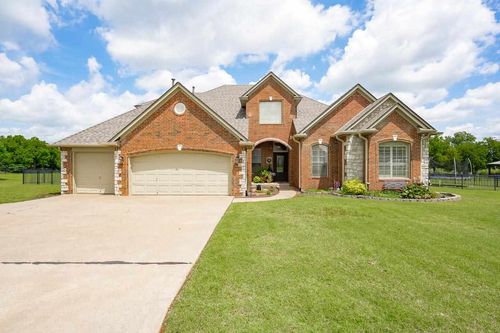 1926 Eagle Ln, PERRY, OK, 73077-1104 | Card Image