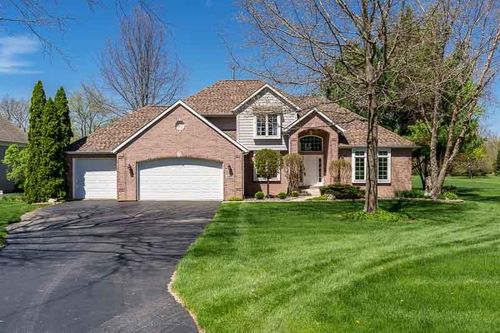 2302 Cairnwell Drive, Belvidere, IL, 61008 | Card Image
