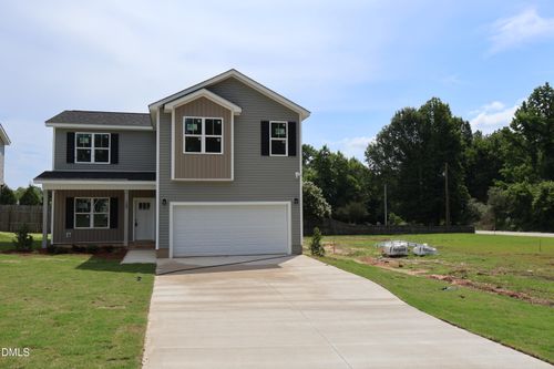 125 Wilson St, Erwin, NC, 28339-3031 | Card Image