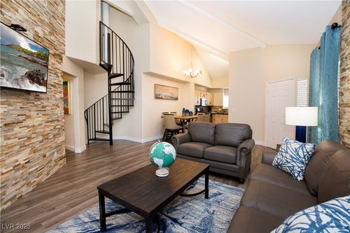 2033-5125 W Reno Ave, Las Vegas, NV, 89118-1585 | Card Image