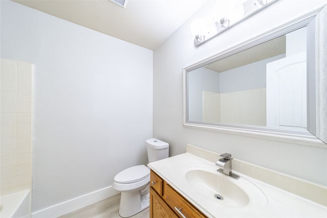 4026 Red Rock Dr, House other with 4 bedrooms, 2 bathrooms and null parking in Heartland TX | Image 4