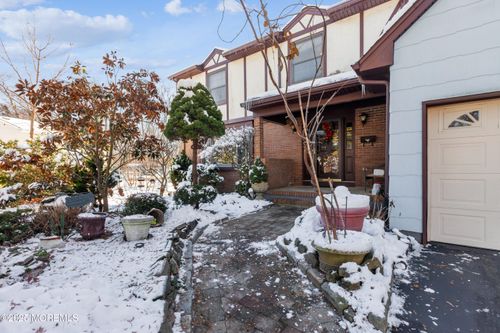 34 Michele Dr, Middletown, NJ, 07748-1240 | Card Image