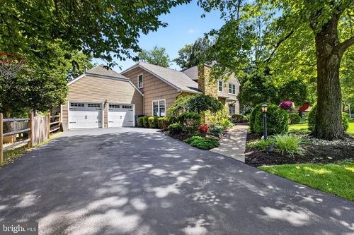 2 Mark Cermele Ct, Lawrenceville, NJ, 08648-1069 | Card Image