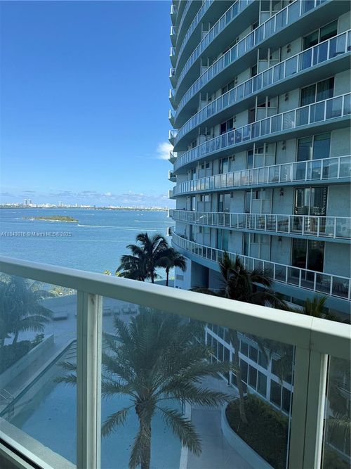 apt-1517-1900 N Bayshore Dr, Miami, FL, 33132-3007 | Card Image