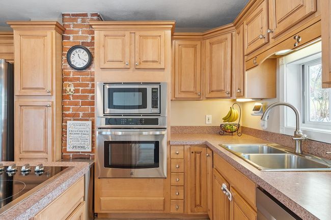 45 Franklin St, House other with 3 bedrooms, 2 bathrooms and null parking in Derry NH | Image 8