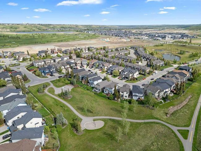 117 Chaparral Valley Gdns Se, Townhouse with 3 bedrooms, 3 bathrooms and 2 parking in Calgary AB | Image 41