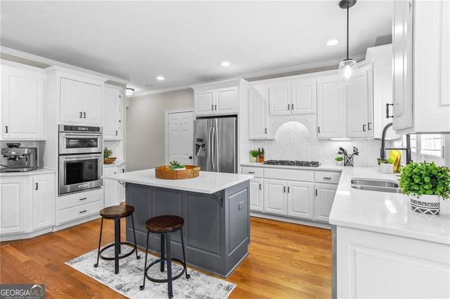 405 Joanna Tae Ct, House other with 5 bedrooms, 5 bathrooms and 3 parking in Alpharetta GA | Image 17