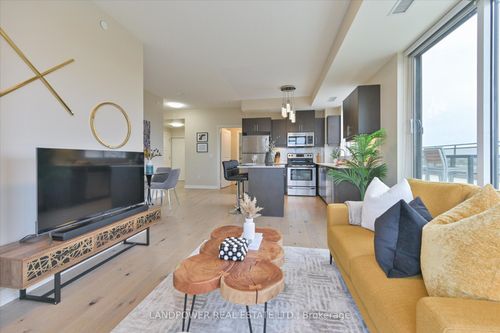 805-9500 Markham Rd, Markham, ON, L6E0N7 | Card Image