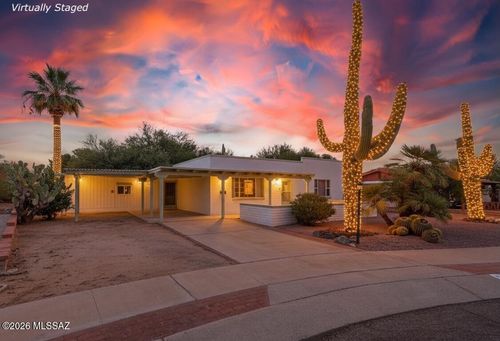 310 S Las Hamacas, Green Valley, AZ, 85614-2410 | Card Image