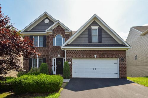 3065 Isabel Ln, Salem, VA, 24153-8665 | Card Image