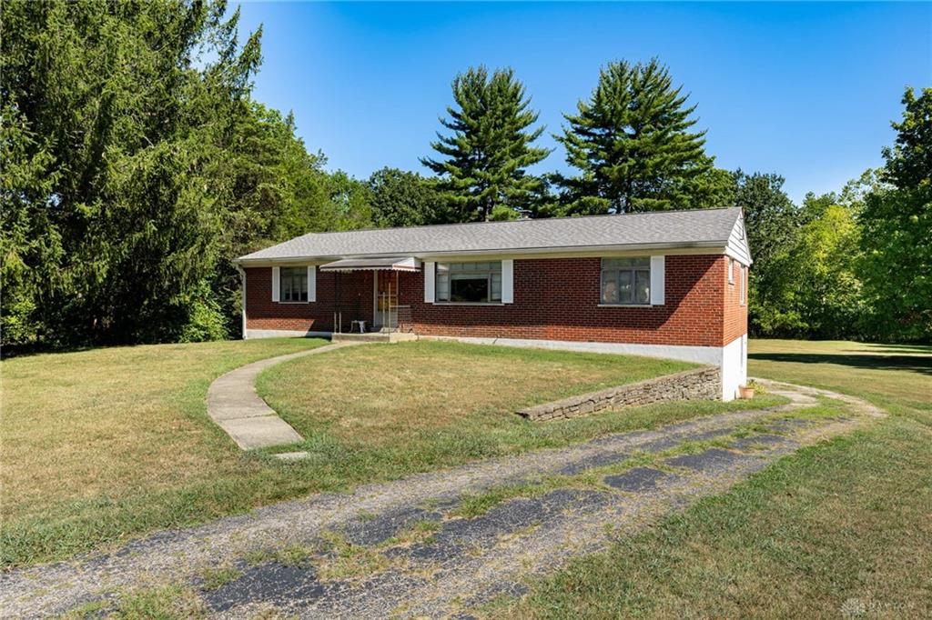 Bettyray Dr, Loveland, OH 45140