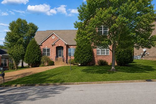 2205 Maple Grove Ln, Nashville, TN, 37211-7022 | Card Image