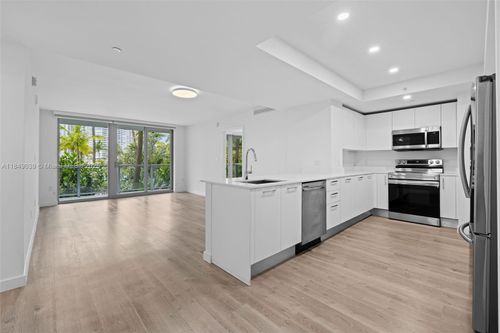 apt-102-1500 Bay Rd, Miami Beach, FL, 33139-3202 | Card Image
