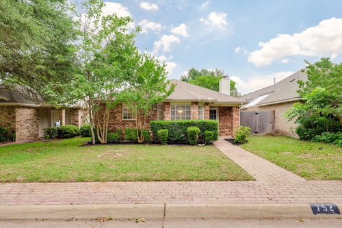 752 Monique, Cedar Hill, TX, 75104-1740 | Card Image