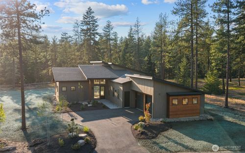 1700 Wanawish Loop, Cle Elum, WA, 98922-4010 | Card Image