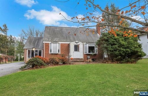 181 West St, Closter, NJ, 07624-1214 | Card Image