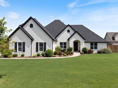 426 Arlington Way, Tontitown, AR, 72762-8451 | Card Image
