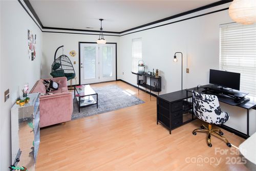 738 Appeldoorn Cir, Asheville, NC, 28803-6110 | Card Image