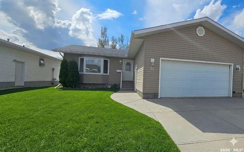 31 Garry Place, Yorkton, SK, S3N4A6 | Card Image
