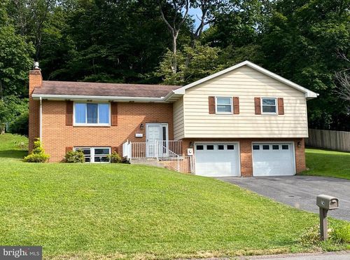 74 Victoria Ln, FROSTBURG, MD, 21532-1432 | Card Image