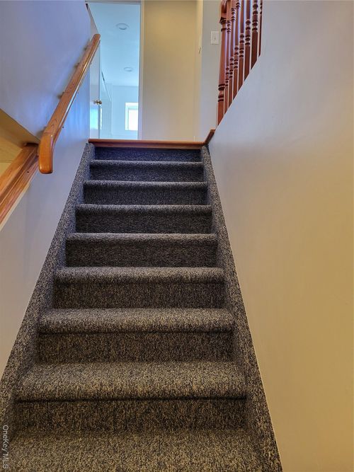 apt-3a-28 Brooklyn Ave, Valley Stream, NY, 11581-1246 | Card Image