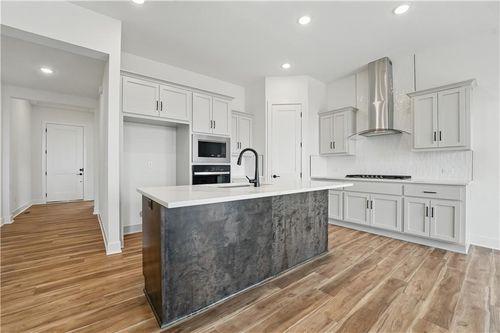 1432 N 162nd Ter, Basehor, KS, 66007-6808 | Card Image