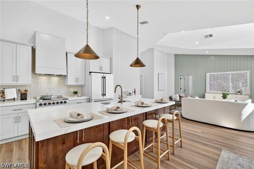 10987 Fieldfair Dr, Naples, FL, 34119-8942 | Card Image