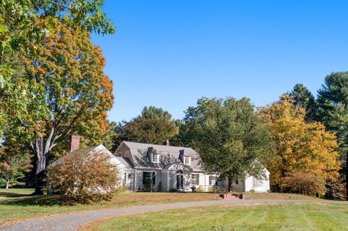 75 Elm St, Medfield, MA, 02052 | Card Image
