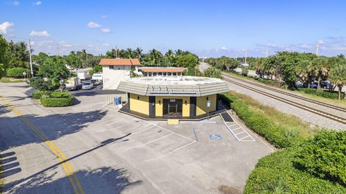 888 E Coast Ave, Lantana, FL, 33462 | Card Image
