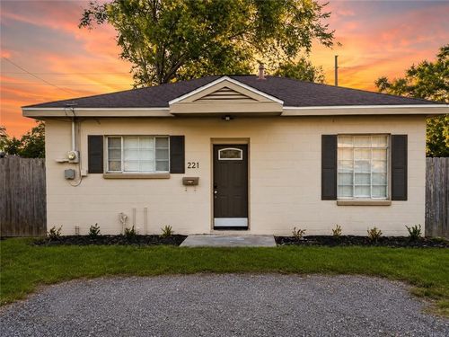221 Saint Charles St, Norco, LA, 70079-2255 | Card Image