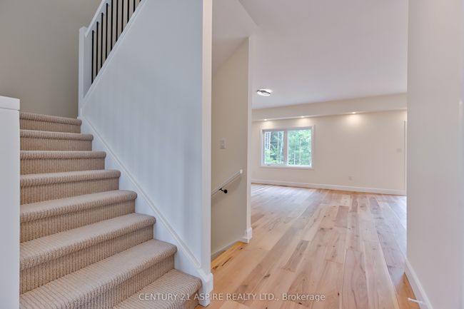 94C Frontenac Cres, House attached with 3 bedrooms, 3 bathrooms and 1 parking in Deep River ON | Image 34