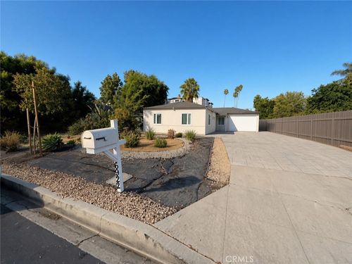 6918 Jordan, Los Angeles, CA, 91303 | Card Image