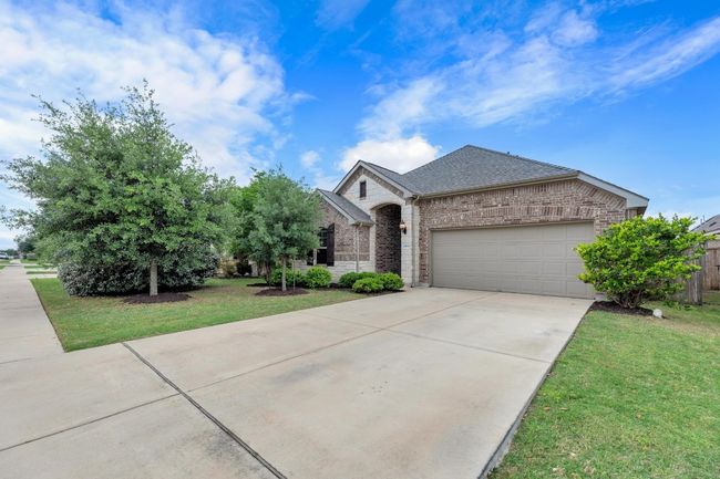 22008 Abigail Way, House other with 3 bedrooms, 2 bathrooms and 4 parking in Pflugerville TX | Image 5