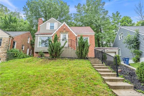 3528 Meadowbrook Blvd, Cleveland Heights, OH, 44118-3659 | Card Image