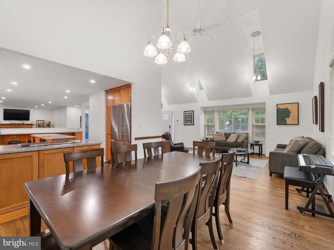3044 Emerald Chase Dr, House other with 4 bedrooms, 4 bathrooms and null parking in HERNDON VA | Image 8