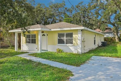 Front angle driveway | Image 2