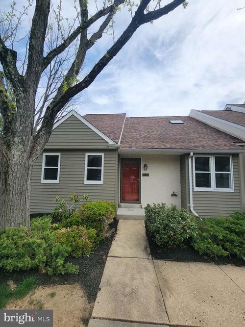 1801 Saint Johnsbury Ct, CHESTER SPRINGS, PA, 19425-8713 | Card Image