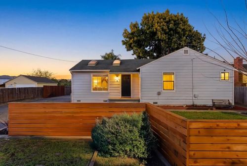 9 Nona Ave, Freedom, CA, 95019-2813 | Card Image