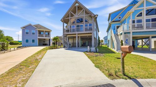 915 Ocean Pines Ct, North Myrtle Beach, SC, 29582-4498 | Card Image