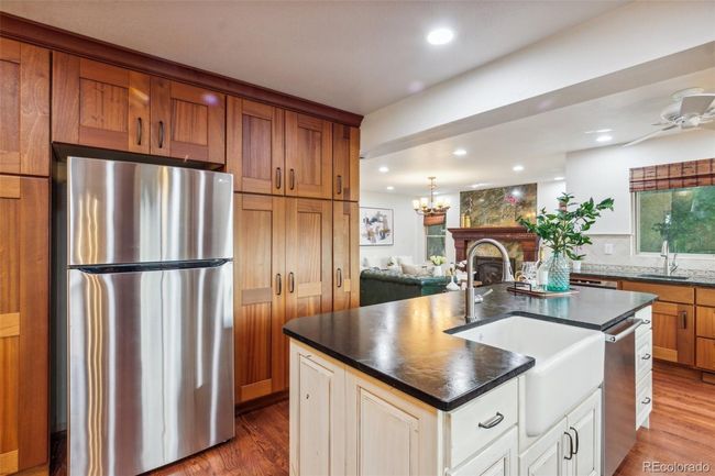 130 Mobray Ct, House other with 4 bedrooms, 4 bathrooms and 2 parking in Colorado Springs CO | Image 6