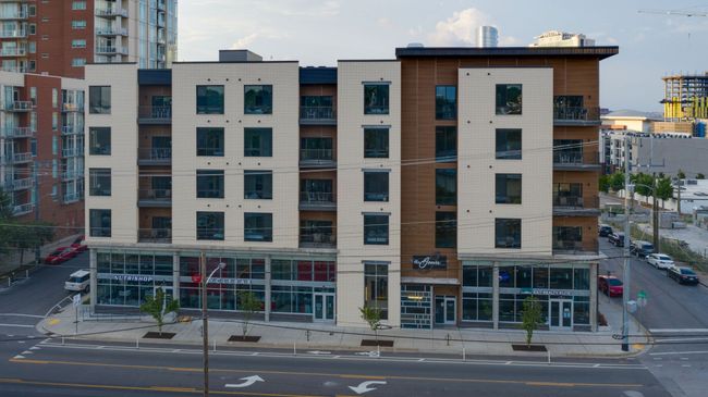 APT-402 - 1002 Division St, Condo with 2 bedrooms, 2 bathrooms and 2 parking in Nashville TN | Image 36