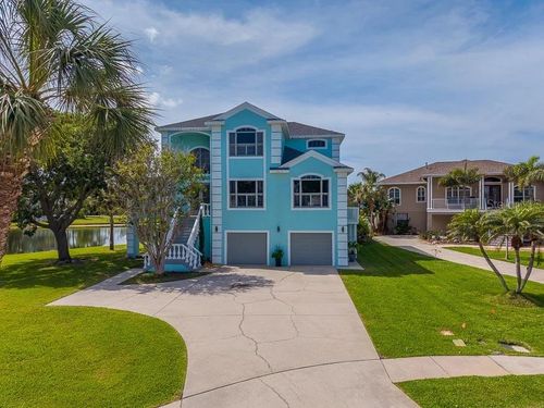 2106 Pelican Ct, TARPON SPRINGS, FL, 34689-2044 | Card Image