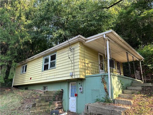 7 Washington St, Newell, WV, 26050-1005 | Card Image