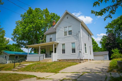 910 Pleasant Street, Belding, MI, 48809 | Card Image