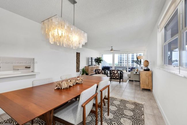 APT-1009 - 177 Ocean Lane Dr, Condo with 2 bedrooms, 2 bathrooms and null parking in Key Biscayne FL | Image 13